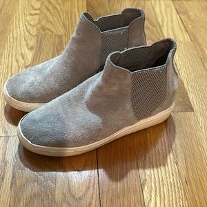 Steve Madden Chelsea Sultan Wedge Boots grey